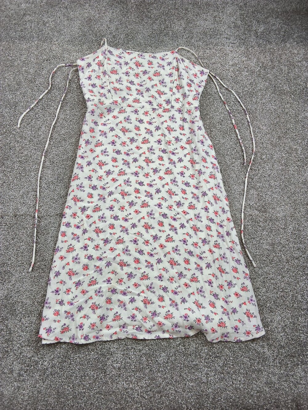 Urban Outfitters White Floral Tie-Strap Midi Dress Size 0